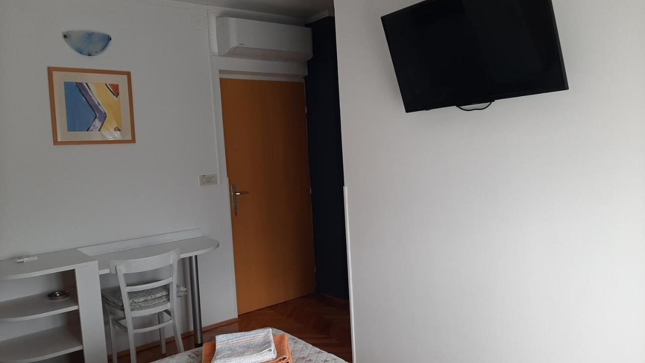 Rooms Neda Rab Town Kültér fotó