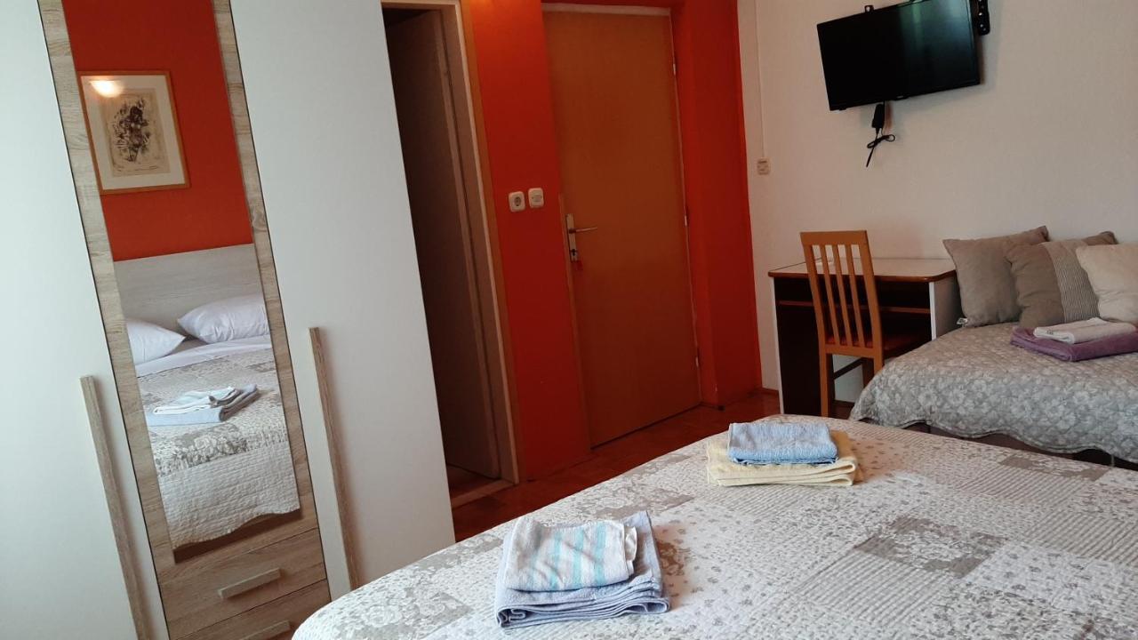 Rooms Neda Rab Town Kültér fotó
