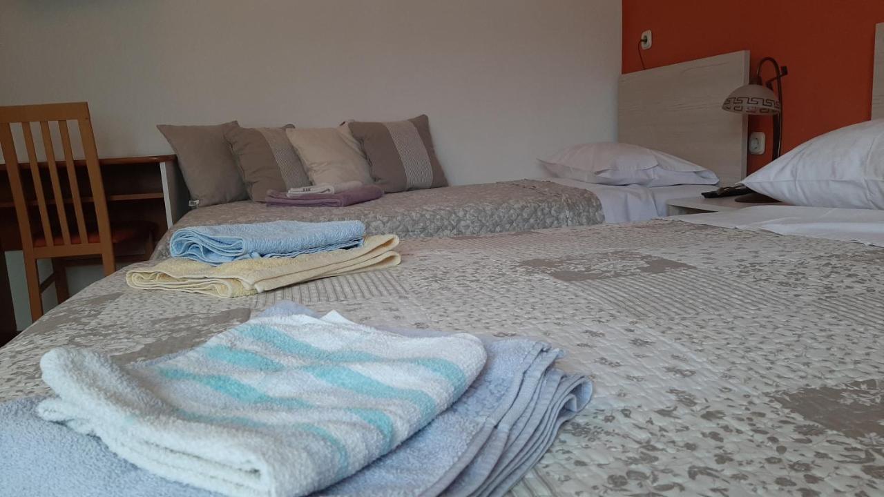 Rooms Neda Rab Town Kültér fotó