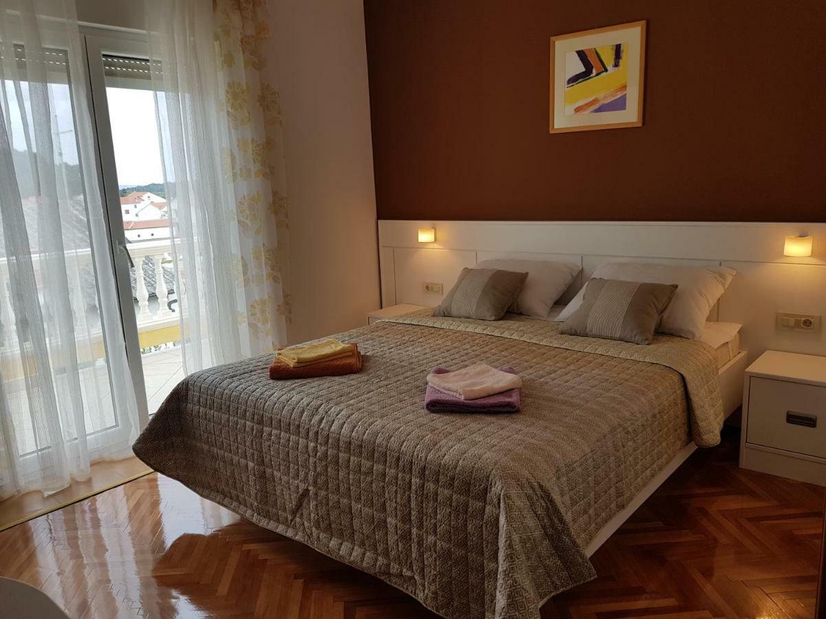 Rooms Neda Rab Town Kültér fotó