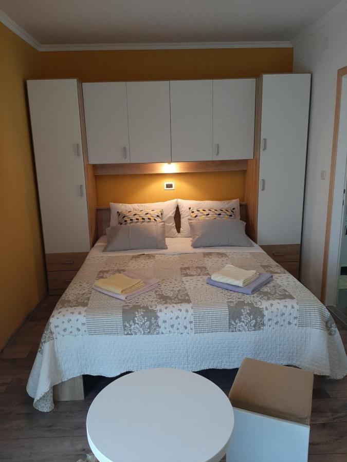 Rooms Neda Rab Town Kültér fotó