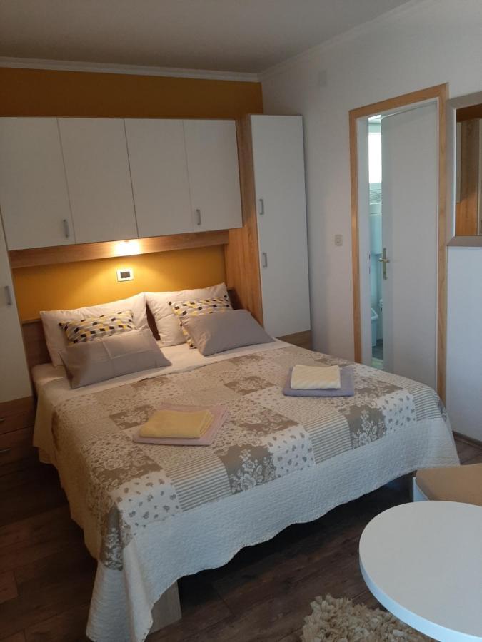 Rooms Neda Rab Town Kültér fotó