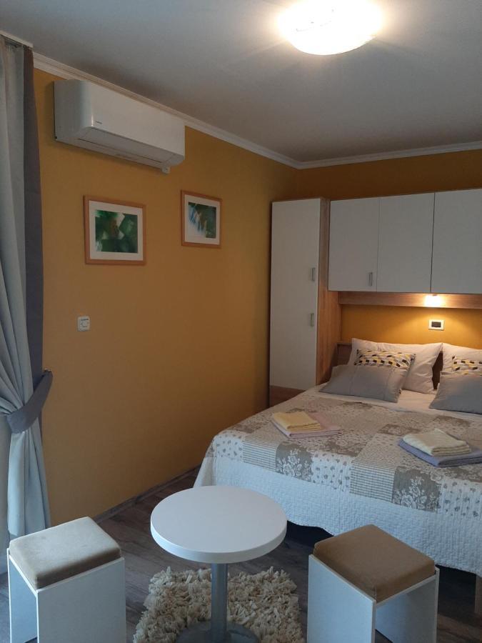 Rooms Neda Rab Town Kültér fotó