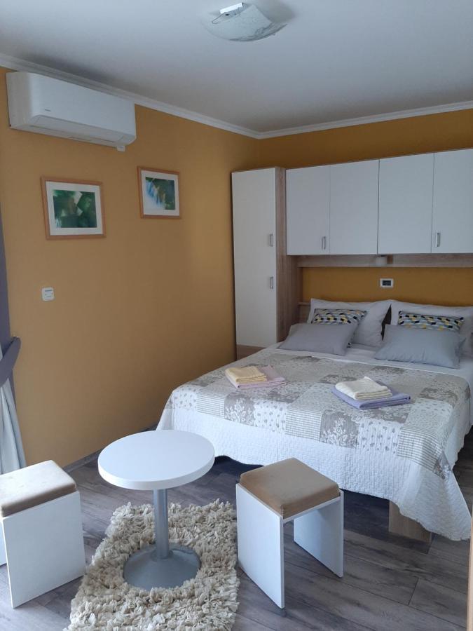 Rooms Neda Rab Town Kültér fotó